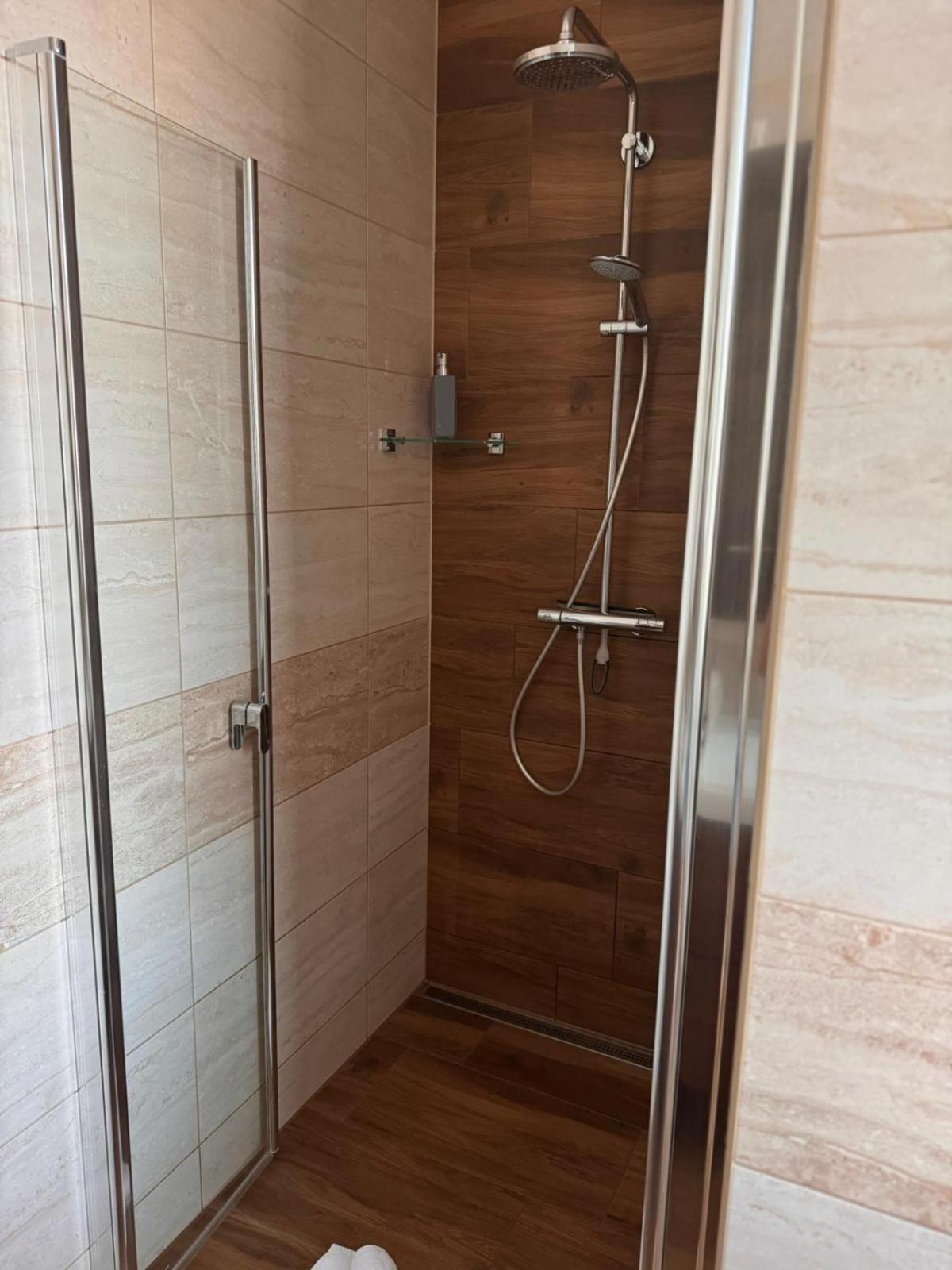 Apartman Ruza 루좀베로크 외부 사진